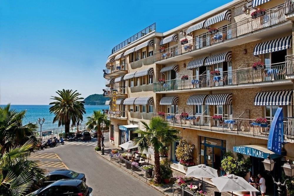 Hotel Bel Sit Alassio Exterior foto